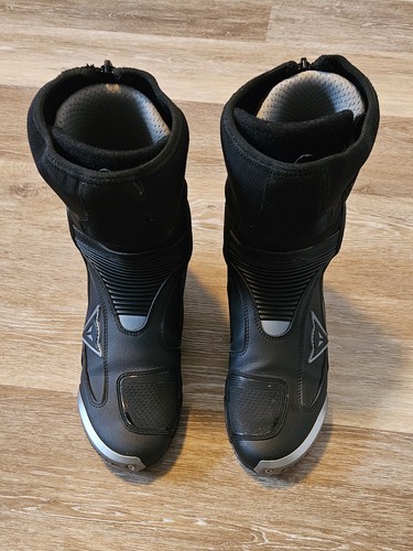 Dainese axial 42 - axial, gr.