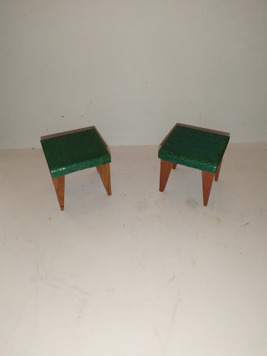 Alter hocker um - , x