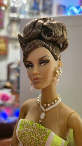 Holding court amirah majeed - court,
