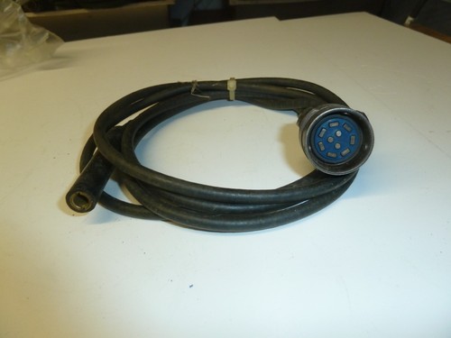 Kabel mit 127 und - u-127,