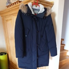 CLOSED DAUNENJACKE  super gepflegt gr.S  mit KAPUTZE dunkelblau .NP.599 Euro