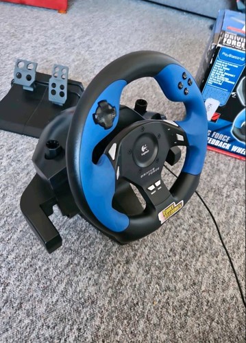 Logitech driving force - logitech,