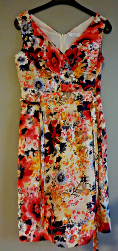 Buntes sommerkleid mit blüten - buntes,