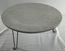 DOM Christian Koban Beistelltisch klappbar  weiß Durchmesser 45 cm Höhe 20 cm