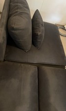 Kleines Sofa, Stoffbezug, mit Kissen,
