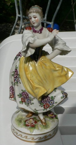 Dressel kister cie - &,