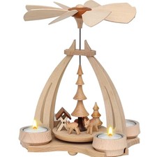 Handgeschnitzte Tisch-Pyramide