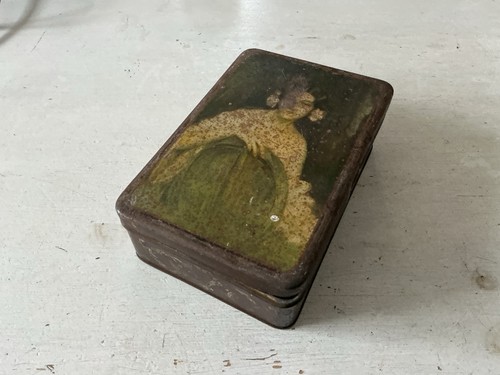 Alte blechdose frau shabby - frau,