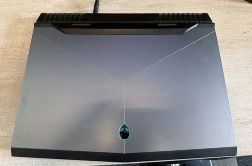 Alienware gaming laptop - alienware,