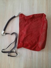 Rote Handtasche, Kunstleder
