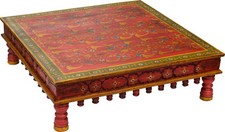 Bemalter großer Kaffeetisch