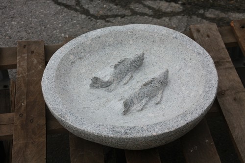 Vogeltränke aus naturstein - aus,