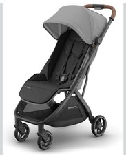 Leichter Reisekinderwagen