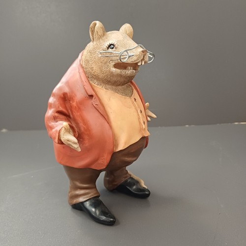 Figur gekleidete ratte mit - figur,
