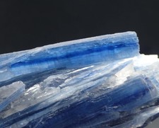 423 Disthen Staurolith Quarz