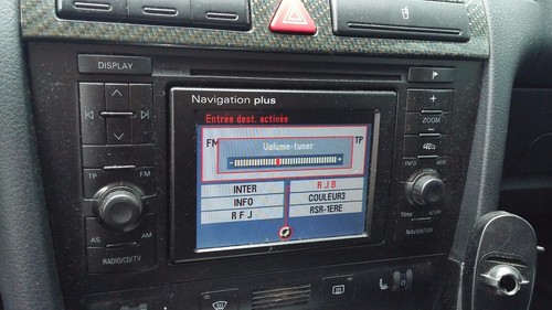 Audi gps radio - a6, c5
