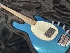 Musicman RAY34 Blue Sparkle