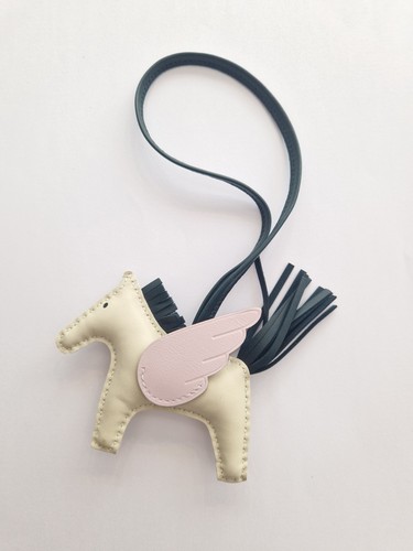 Gri charm hermès - charm, pegase