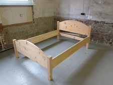 Massivholzbett 140 x 200 cm