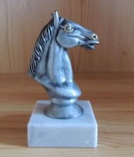 10 Reitsport Figur Pferdekopf