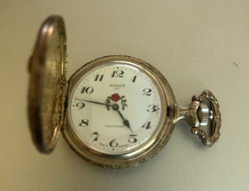 Versilberte vintage taschenuhr - vintage,