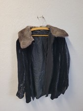 Samtmantel mit Kragen Schwarz