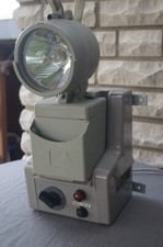 Gepflegter  CEAG W270.3 - Handscheinwerfer mit Ladegerät Z-345 und ACCU