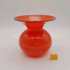 Glasvase im Stil v. Loetz-Tango-Glas orangerotes Glas m. schwarzen  Glaseinlagen