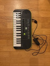 Casio SA-46 Mini Elektronisches Keyboard, Batterienbetrieben Oder Mit Adapter