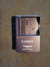 Original Panasonic Batterie Ladegerät DE-40