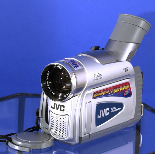 JVC-GR-D