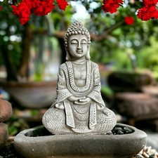 Frostsichere sitzende Buddha