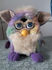 Furby Tie Dye zu verkaufen