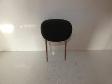 Kopfstütze hinten Mitte  Audi