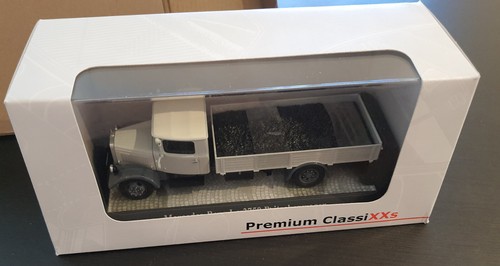 Premium classixxs 12601 - 1:43,