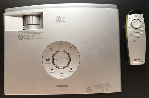 Beamer toshiba tdp - toshiba, tdp-p75