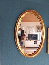 Antiker Spiegel mit Goldrahmen