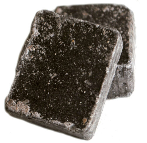 10g black amber ambergeris - black,