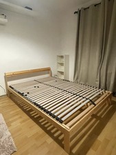 Bettgestell mit Lattenrost