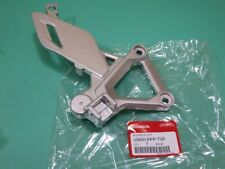 HONDA CBR125R, JC50 Fußrastenhalter, rechts, vorne 50600-KPP-T00