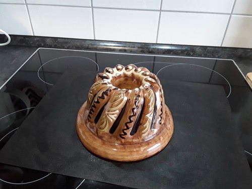 Dekorative keramik gugelhupf - keramik,