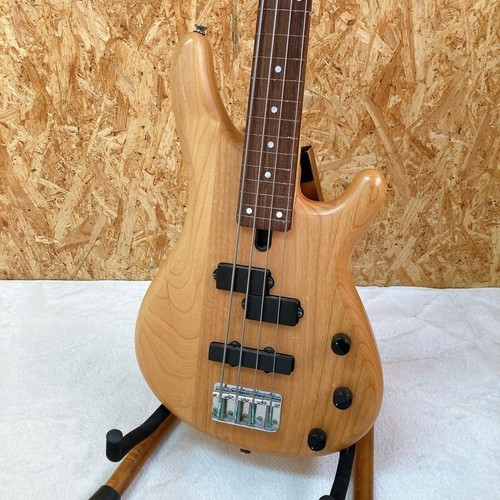 Yamaha motion fretless pj - motion,