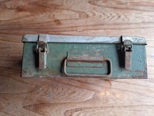 alter Verbandskasten Metall