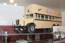 Büssing 8000 Sondermodell "Straßenbahn Hannover"  im Maßstab 1:24