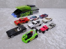 8 x Hot Wheels Design Modell Autos & Abschussrampe Turbo Power Booster Vintage 