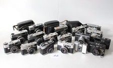 Konvolut mit 17 Kameras, Rollei, Zeiss Ikon, Olympus, Ricoh, Yashica defekt