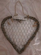 sehr gut erh. Memoboard Herz inkl. 4Klammern +  GRATIS Geschenk!!!!