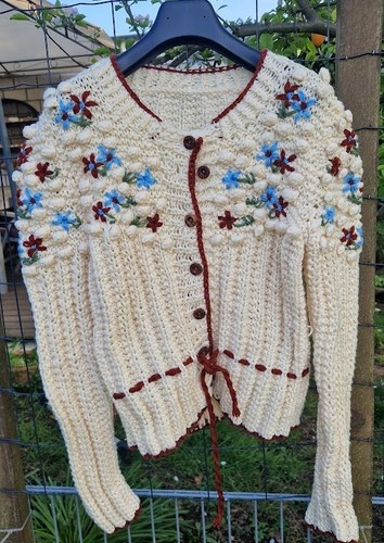 Handgestrickte damenjacke - handgestrickte,