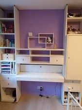 Schreibtisch mit Regalaufsatz