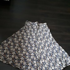 Sommerrock, Blumenmuster, bunt, schwarz-blau-weiß-rot, Gr. 40